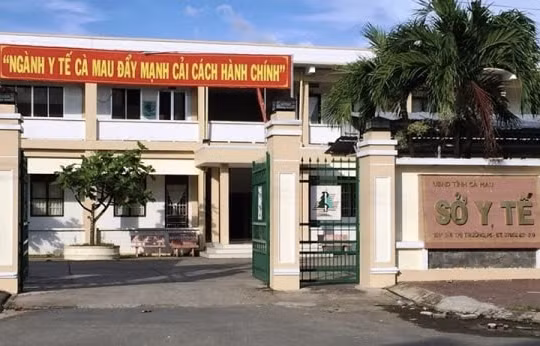 Kỷ luật cảnh cáo nguyên Phó Giám đốc Sở Y tế Cà Mau