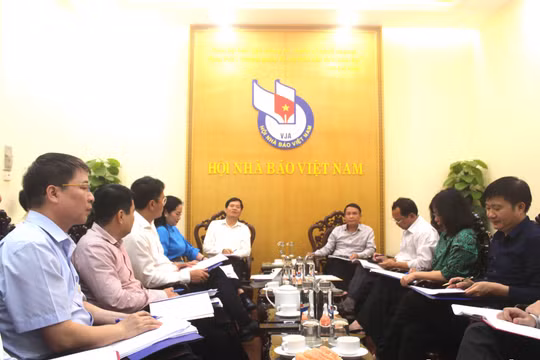 Đoàn công tác của Ban Chỉ đạo Đề án 103 làm việc với Hội Nhà báo Việt Nam