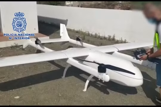 Cảnh sát Tây Ban Nha thu giữ máy bay không người lái chở ma túy