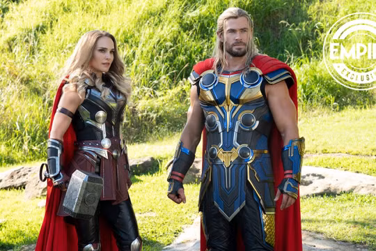 Natalie Portman 'ăn gian' chiều cao trong 'Thor: Love and Thunder'