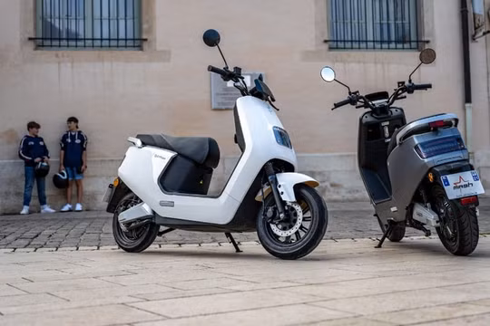 Xe máy điện Mash E-City 4.0 trình làng, giá bán ngang với SH150i