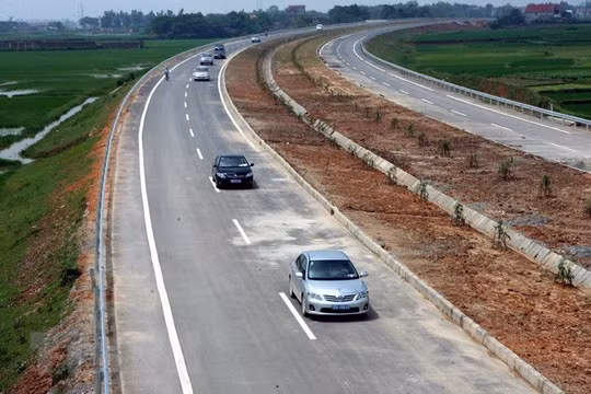 Thái Nguyên: Thi công Quốc lộ 3 gây lún, nứt nhà dân nhưng chưa khắc phục