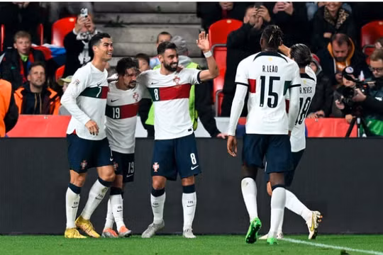 Bồ Đào Nha ‘nhấn chìm’ CH Czech 4-0 tại vòng bảng UEFA Nations League
