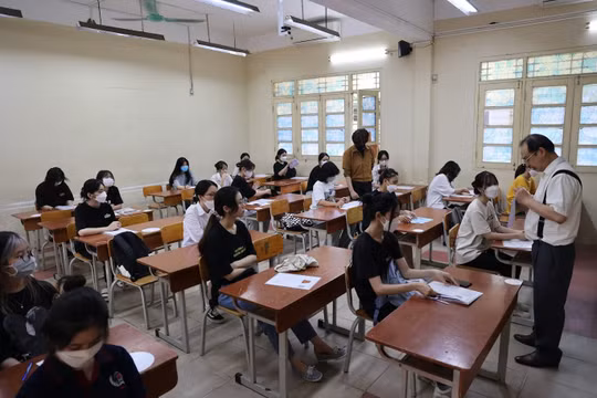 Đề thi tốt nghiệp THPT 2022 môn Vật lý, mã đề 208