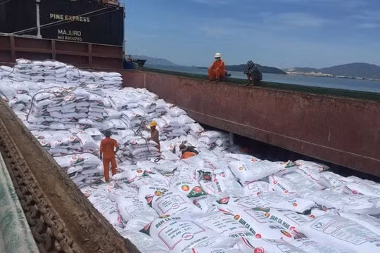 Bộ Tài chính đề xuất thuế xuất khẩu 5% đối với mặt hàng phân bón