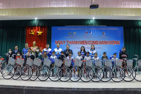 Đoàn Thanh niên Hội Nhà báo Việt Nam tham gia chương trình “Ngày thanh niên cùng hành động”