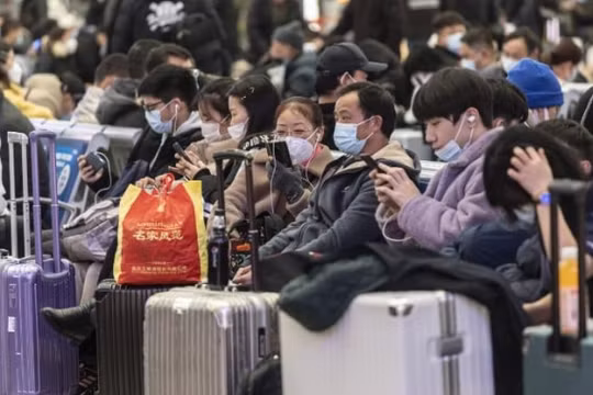 Hàng triệu người dân Trung Quốc trải qua năm thứ 3 đón Tết xa quê hương
