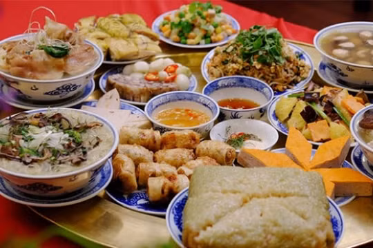 Mâm cỗ cúng mùng 1 Tết Nhâm Dần 2022 cần chuẩn bị những gì?