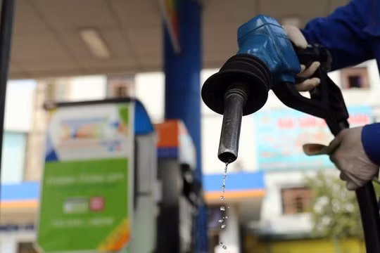 Nhiều cây xăng tại An Giang hết xăng, ngừng bán dịp Tết