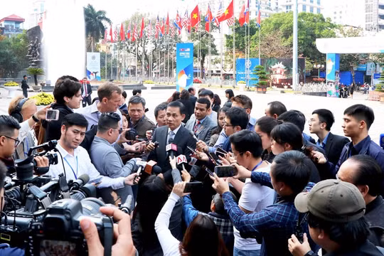 Xây dựng nền báo chí hiện đại, chuyên nghiệp, đa nền tảng, đa phương tiện, phù hợp với xu thế