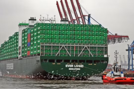 Công ty sở hữu con tàu gây tắc kênh đào Suez thưởng Tết “khủng” 42 tháng lương cho nhân viên