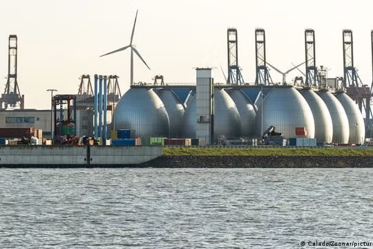 EU đồng ý chi 20 tỷ euro để giảm phụ thuộc vào năng lượng Nga