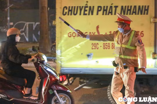 Hà Nội: Kiểm tra nồng độ cồn, nhiều "ma men" bị xử lý nghiêm