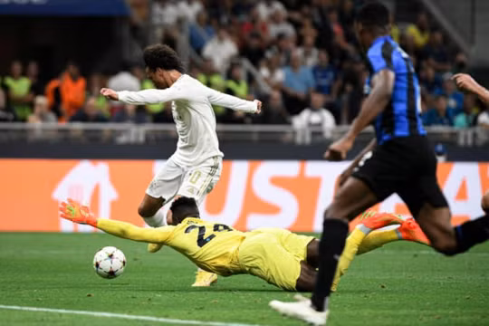 Bayern Munich ‘nghiền nát’ Inter 2-0 ngay tại sân khách