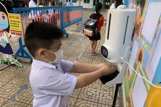Đề xuất cho học sinh là F1 ở TP. HCM được quay lại trường, nếu xét nghiệm âm tính tại nhà