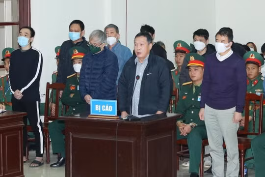 Cựu Thiếu tướng Lê Văn Minh: Cảm thấy “tủi nhục” với gia đình