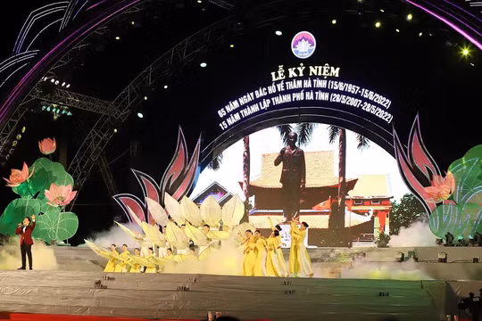 Lựa chọn 26 tác phẩm xuất sắc tại Giải Báo chí “65 năm Bác Hồ với Hà Tĩnh"