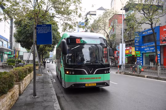 Transerco đưa vào khai thác thêm một tuyến buýt điện