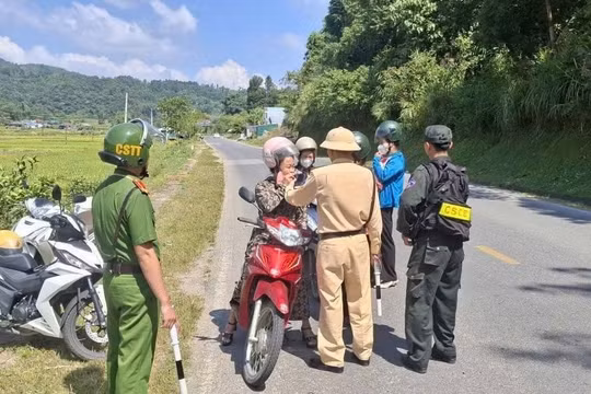 Điện Biên: “Uống rượu mừng” không thể là lý do lái xe vi phạm luật giao thông