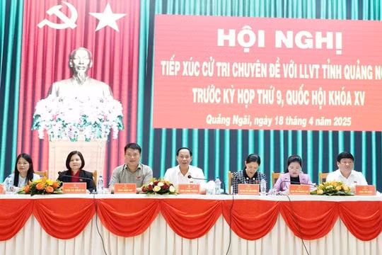 Xử phạt người phụ nữ livestream sai sự thật tại điểm cấp đổi giấy phép lái xe