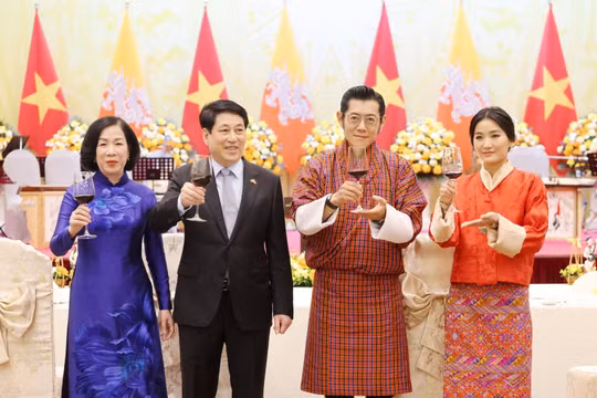 Chủ tịch nước Lương Cường chủ trì chiêu đãi cấp nhà nước Quốc vương Bhutan