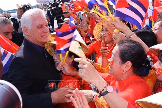 Bí thư Thứ nhất, Chủ tịch nước Cuba bắt đầu thăm cấp Nhà nước tới Việt Nam
