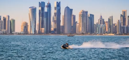 Cuộc tấn công bất ngờ của Israel vào Qatar khiến giá dầu tăng vọt