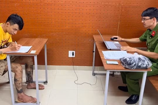 Tạm giam đối tượng đâm tài xế xe ôm, cướp tài sản