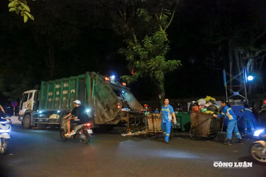 Thu gom hơn 1.600 tấn rác sau lễ diễu binh A80