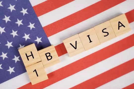 Phòng thương mại Mỹ kiện chính quyền Trump vì phí visa H-1B 100.000 USD