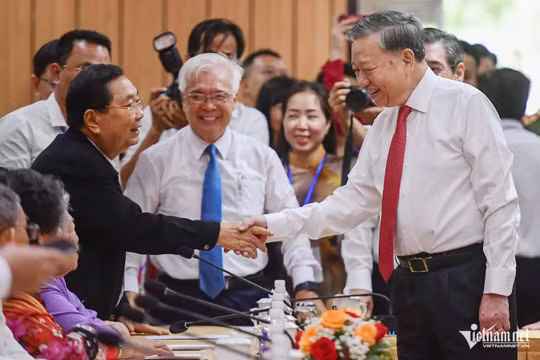 Phát biểu của Tổng Bí thư Tô Lâm tại buổi gặp mặt lão thành Cách mạng, người có công nhân kỷ niệm 50 năm Ngày giải phóng miền Nam, thống nhất đất nước