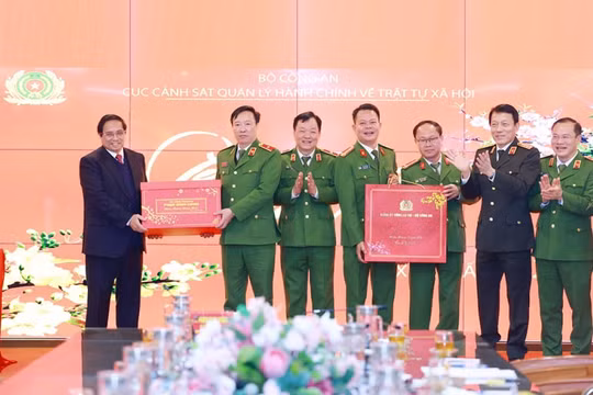 Xây dựng Cục Cảnh sát quản lý hành chính về trật tự xã hội trở thành hình mẫu về thực hiện Nghị quyết 57
