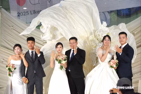 Dấu ấn đáng nhớ của các đôi uyên ương tại lễ cưới tập thể với chủ đề ‘Bên nhau, mình là Nhà’