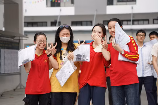 Hoàn tất chấm thi tốt nghiệp THPT 2025, điểm sẽ công bố vào sáng 16/7