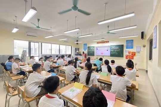 Đề nghị các tỉnh, thành chi tiền dạy thêm cho học sinh cuối cấp