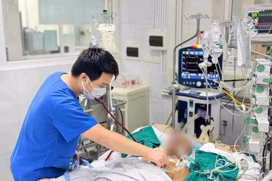 Cúm mùa có thể gây suy hô hấp, tổn thương phổi nghiêm trọng