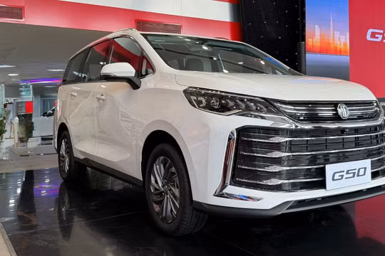 MG G50 giá cao nhất 749 triệu đồng, cạnh tranh Toyota Innova Cross và VinFast Limo Green