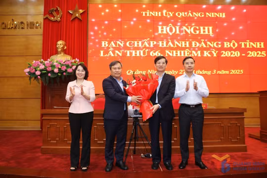 Bí thư Thành ủy Hạ Long được bầu giữ chức vụ Phó Bí thư Tỉnh ủy Quảng Ninh