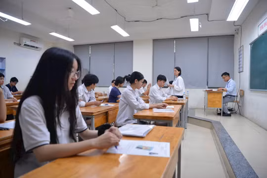Đáp án đề thi tốt nghiệp THPT 2025 môn Lịch sử, mã đề 0806 (tham khảo)