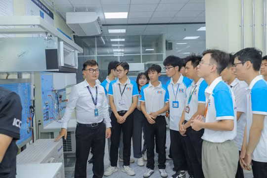 Chưa tới hạn quy định, hàng loạt trường đại học đã xét tuyển bổ sung