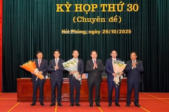 Thủ tướng phê chuẩn kết quả bầu 2 Phó Chủ tịch UBND thành phố Hải Phòng