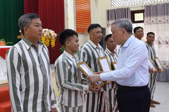 Hội đồng tư vấn đặc xá hướng dẫn thực hiện đặc xá năm 2025 (đợt 2)