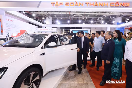 Skoda tạo sức hút tại Triển lãm chào mừng Đại hội Đảng bộ tỉnh Quảng Ninh