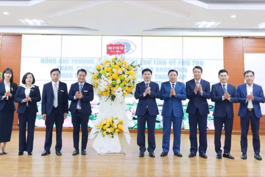 60 năm Bệnh viện Đa khoa tỉnh Phú Thọ: Từ khó khăn ban đầu đến "Cánh chim đầu đàn" của ngành Y Đất Tổ