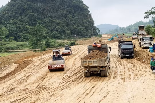 Xây dựng 4 cao tốc qua Tuyên Quang, Lạng Sơn, Cao Bằng: 'Không vì tiến độ mà bỏ qua chất lượng'