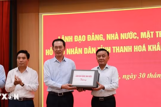 Thường trực Ban Bí thư thăm, động viên, hỗ trợ nhân dân tỉnh Thanh Hóa