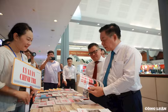 Hội Báo toàn quốc năm 2025: Tiếp thêm niềm đam mê nghề, để nhà báo vững bước trên con đường đã chọn