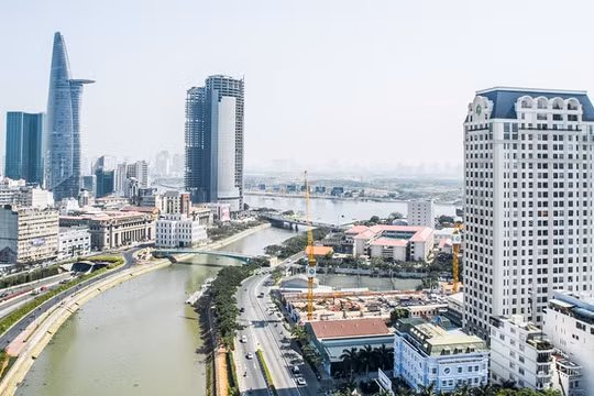 90 triệu đồng/m2 cho căn hộ cao cấp: Nhà ở TP HCM còn dành cho ai?