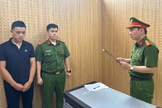 Đột nhập 3 cửa hàng, trộm 51 điện thoại trong vòng chưa đầy 1 tháng