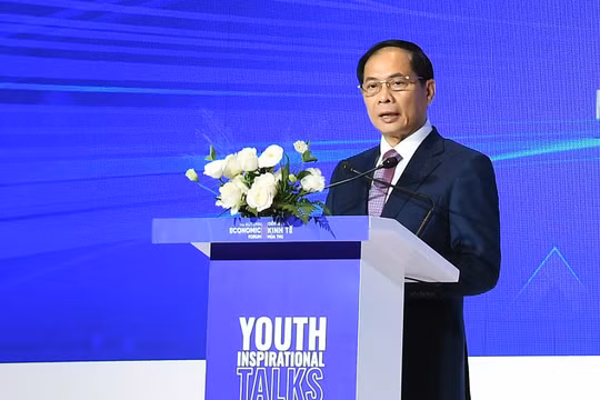 'Dân số vàng' không thể chuyển hoá thành 'năng lực vàng' nếu thế hệ trẻ không chủ động vươn lên